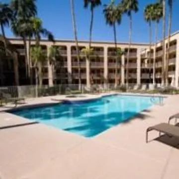 Western Thunderbird Hotel 3*